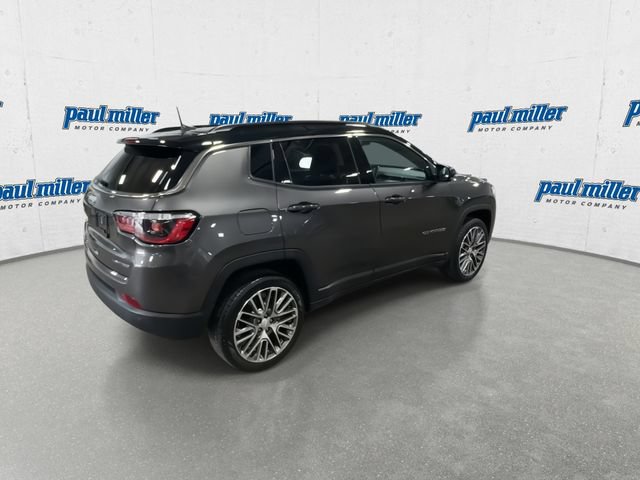 Used 2023 Jeep Compass Limited w/ Elite Group AWD/4WD image 12