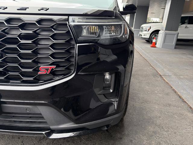 Certified 2025 Ford Explorer ST image 8