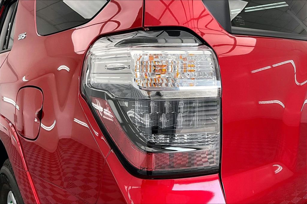 Used 2023 Toyota 4Runner SR5 Premium w/ Moonroof Package image 30