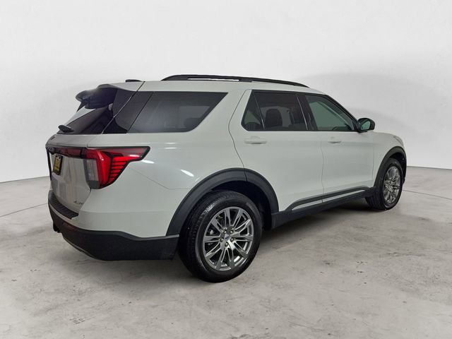 Certified 2025 Ford Explorer Active w/ Active Comfort Package image 4