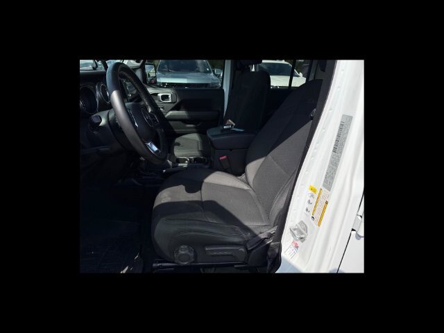Used 2019 Jeep Wrangler Unlimited Sahara w/ Safety Group AWD/4WD image 11