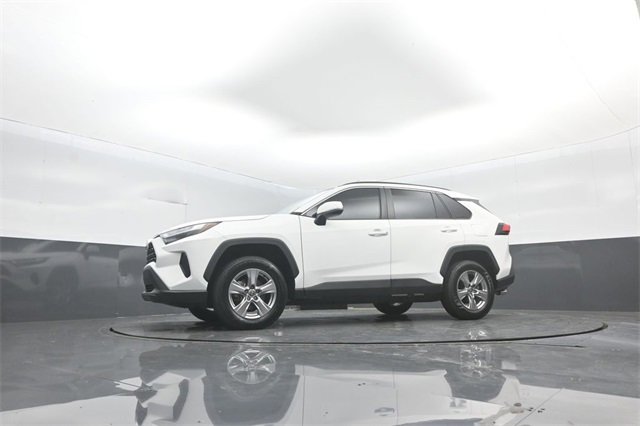 Used 2022 Toyota RAV4 XLE image 29