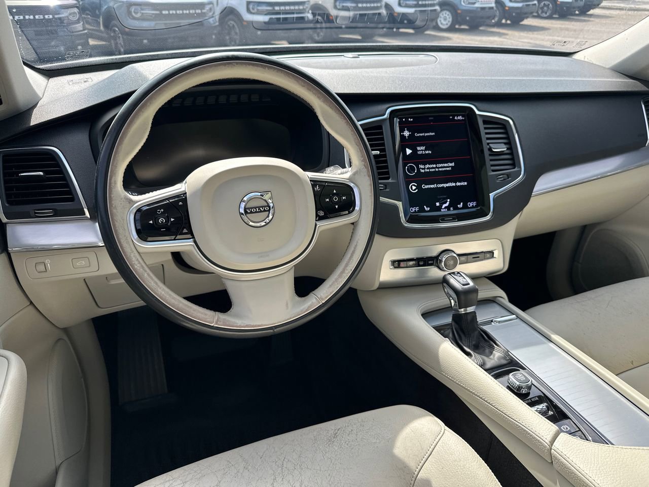 Used 2018 Volvo XC90 T5 Momentum w/ Convenience Package AWD/4WD image 23