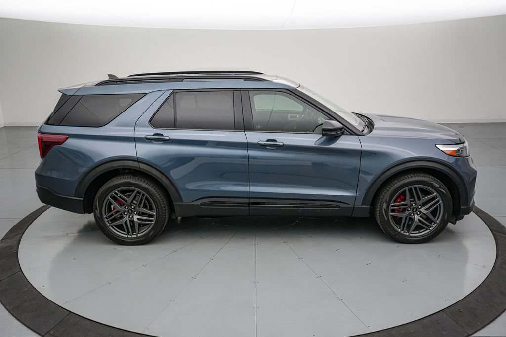 Certified 2021 Ford Explorer ST w/ ST Street Pack AWD/4WD image 3