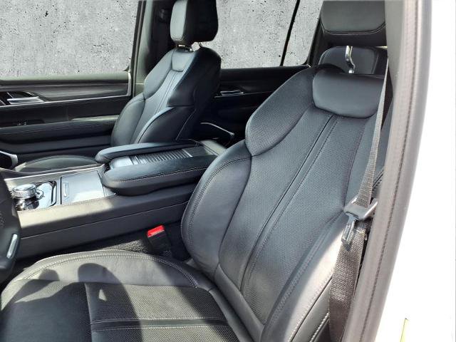 Used 2024 Jeep Wagoneer Series II w/ Flexible Seating Group AWD/4WD image 22