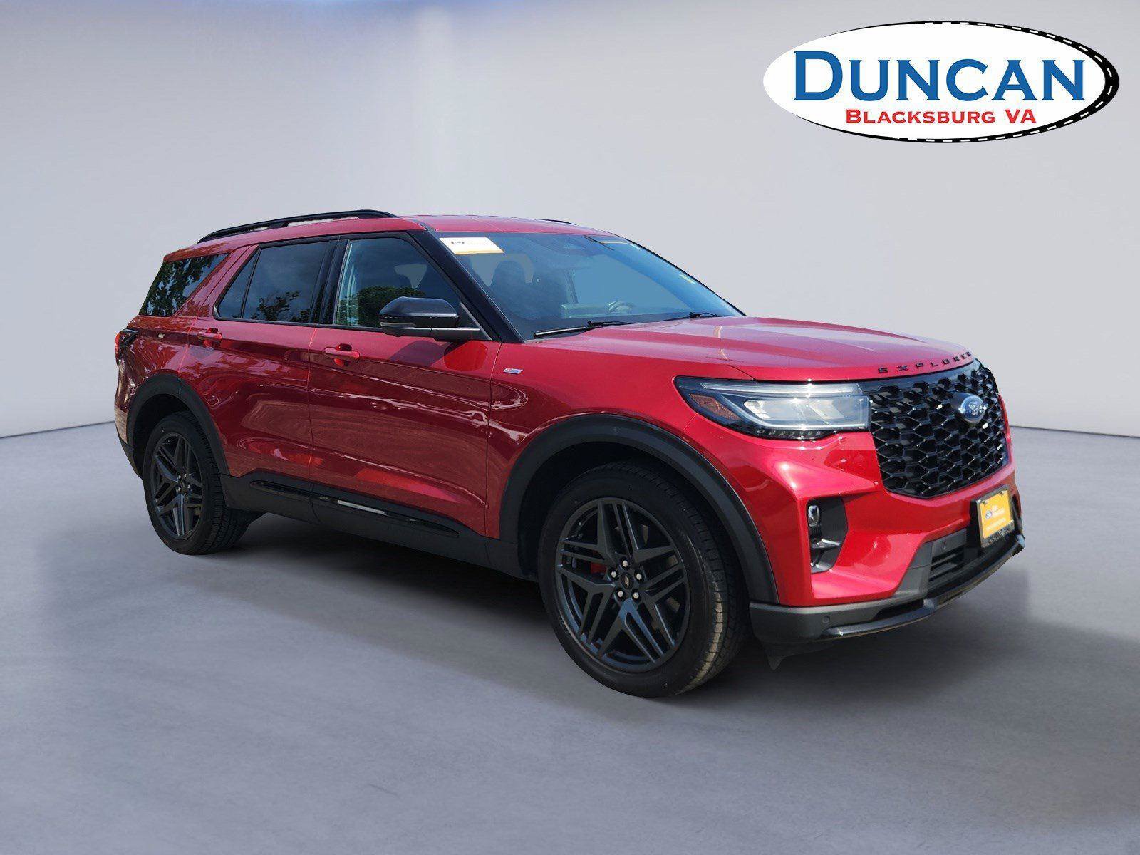 Certified 2025 Ford Explorer ST-Line w/ Premium Package AWD/4WD image 1