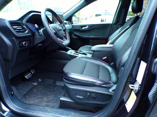 Certified 2024 Ford Escape ST-Line w/ Tech Pack #1 AWD/4WD image 17