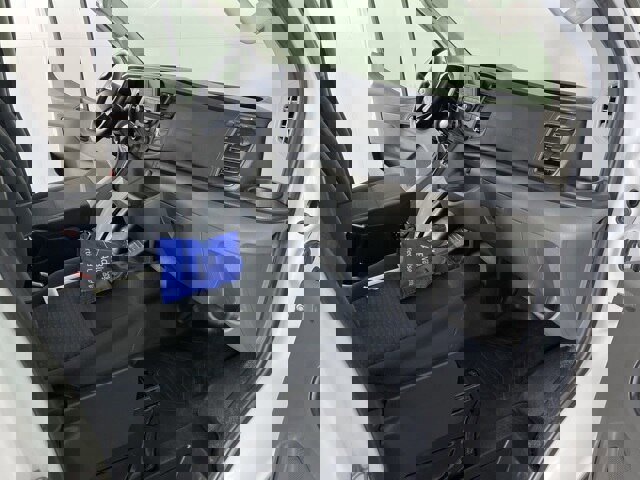 Certified 2023 Ford Transit 250 Low Roof AWD w/ Exterior Upgrade Package image 19