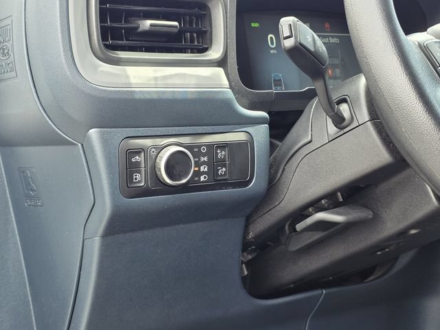 Certified 2025 Ford Maverick XL FWD image 18