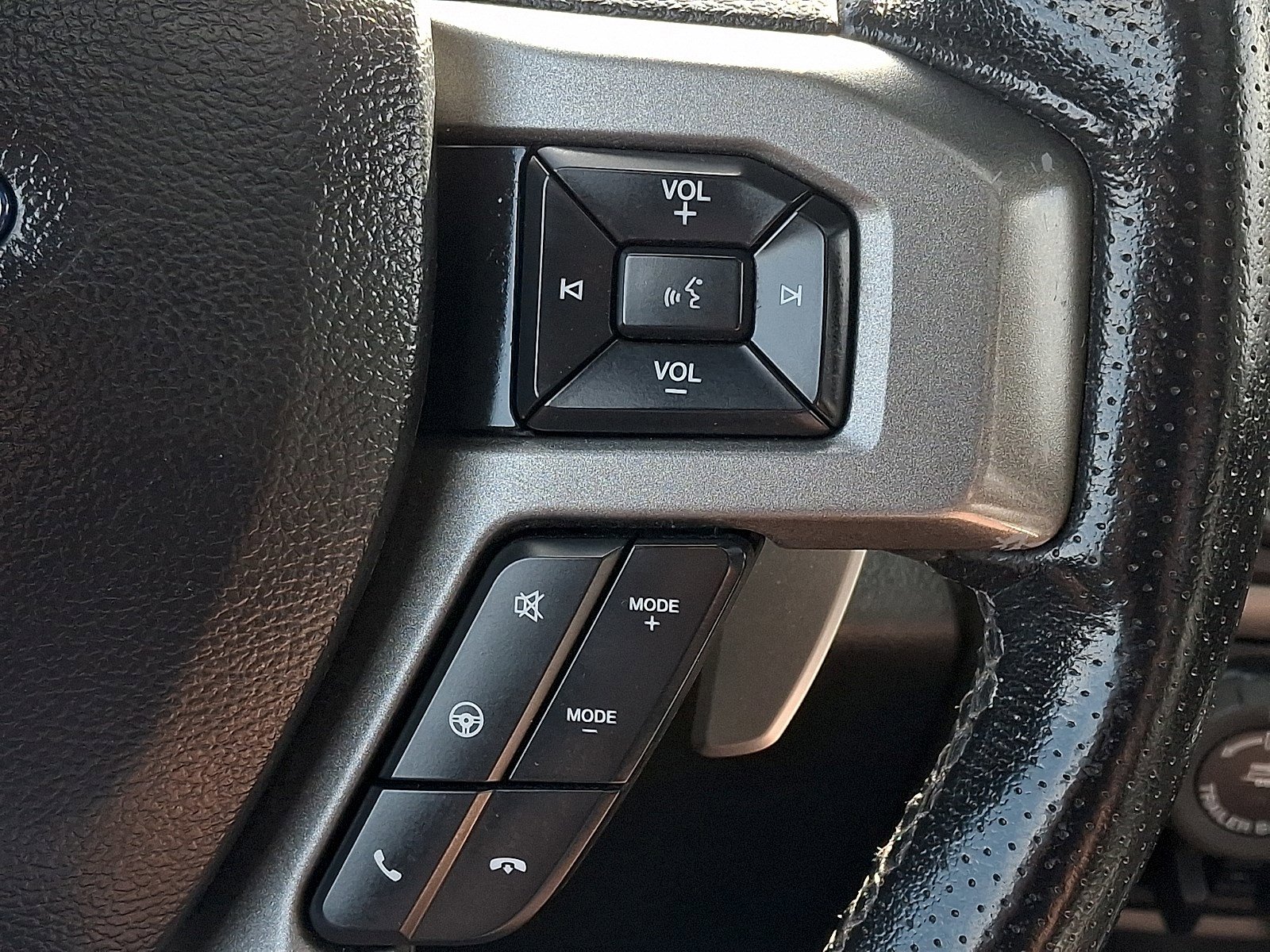 Certified 2018 Ford F150 Raptor w/ Equipment Group 802A Luxury AWD/4WD image 21