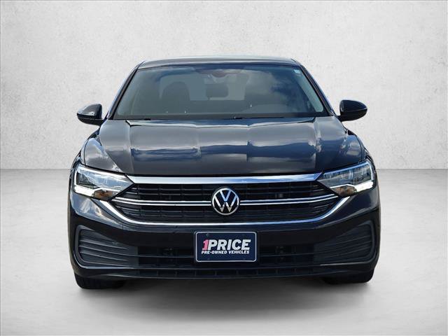 Used 2022 Volkswagen Jetta S FWD image 2