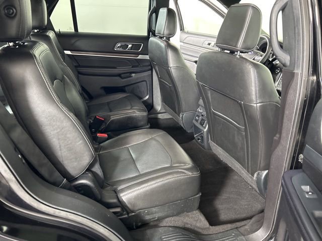 Certified 2018 Ford Explorer Limited w/ Equipment Group 301A AWD/4WD image 21