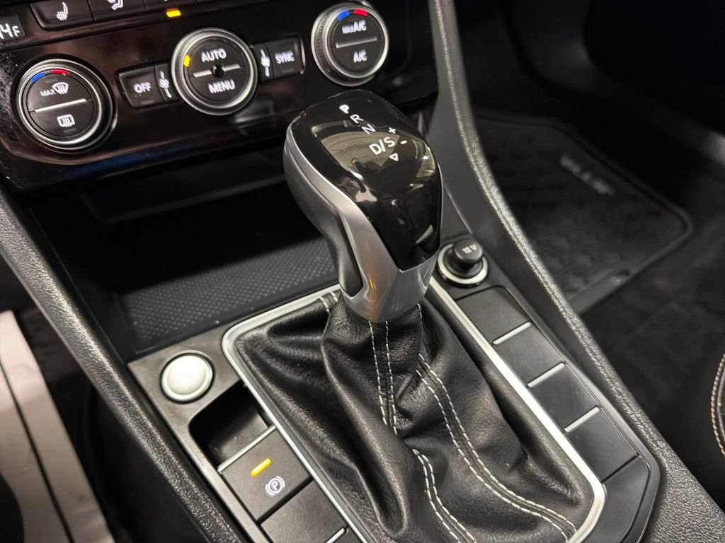 Used 2022 Volkswagen Jetta SE image 26