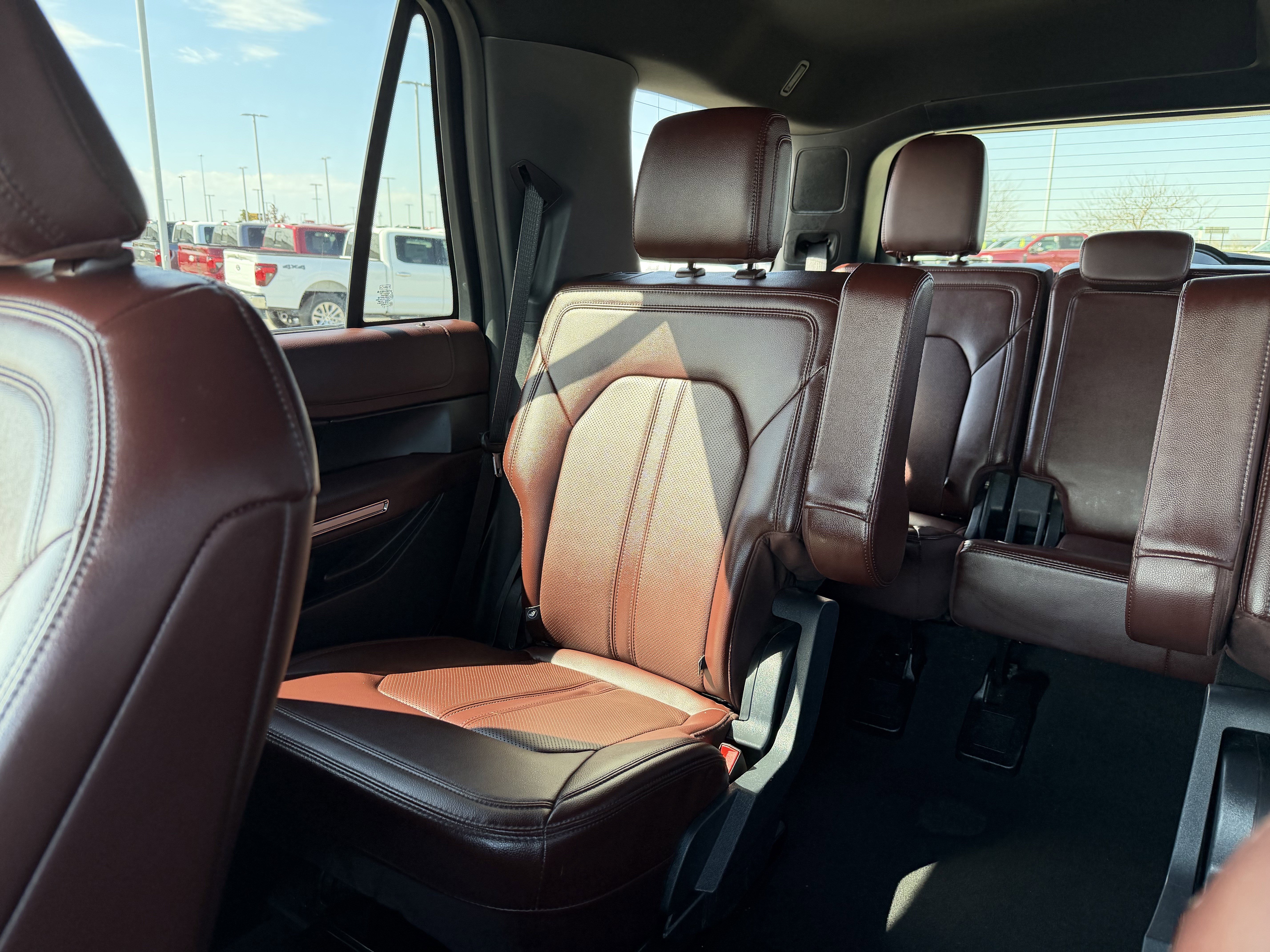 Certified 2024 Ford Expedition Limited AWD/4WD image 12