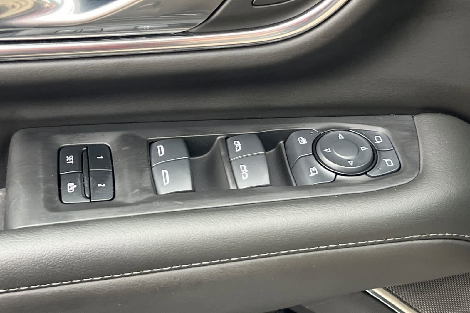 Used 2024 Chevrolet Tahoe Z71 w/ Luxury Package image 14