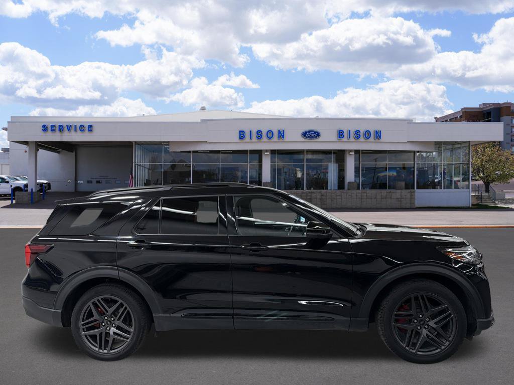 Certified 2025 Ford Explorer ST AWD/4WD image 2