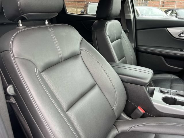 Used 2024 Chevrolet Blazer LT FWD image 26
