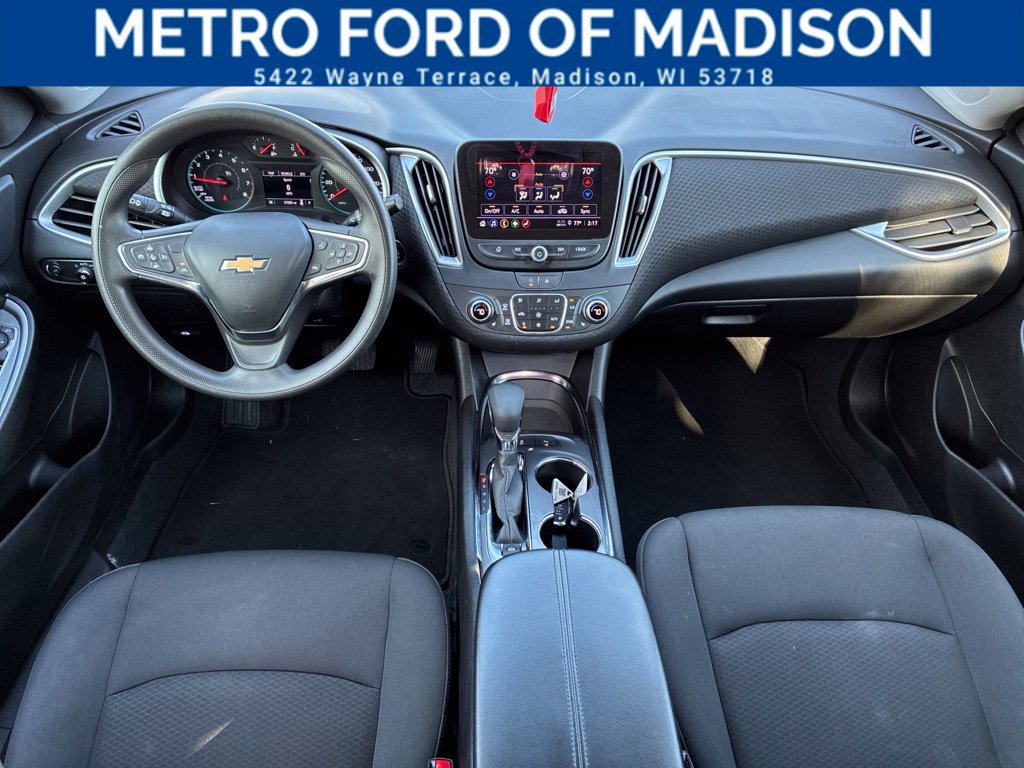 Used 2025 Chevrolet Malibu LT FWD image 14