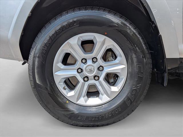 Used 2018 Toyota 4Runner SR5 RWD image 21