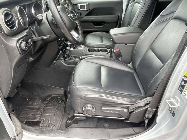Used 2023 Jeep Gladiator Overland w/ LED Lighting Group AWD/4WD image 7