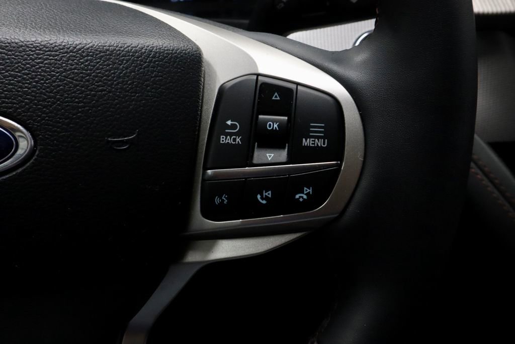 Certified 2025 Ford Explorer Active AWD/4WD image 29