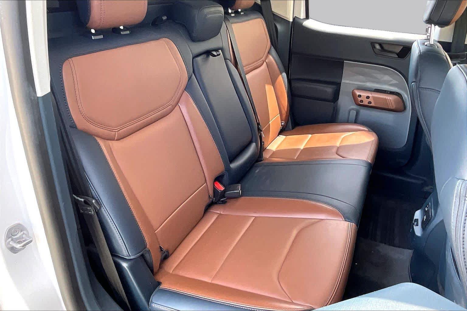 Certified 2022 Ford Maverick Lariat w/ Lariat Luxury Package AWD/4WD image 38