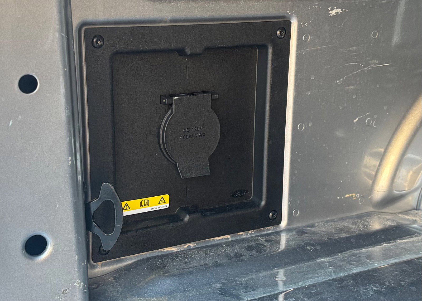 Certified 2022 Ford F150 Lariat w/ Equipment Group 502A High image 11