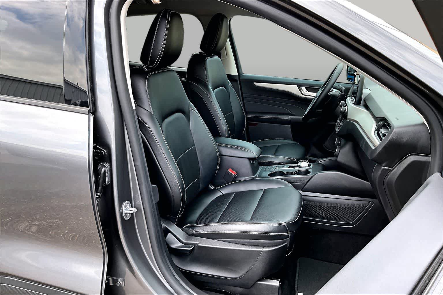 Certified 2022 Ford Escape SEL w/ Technology Package FWD image 9