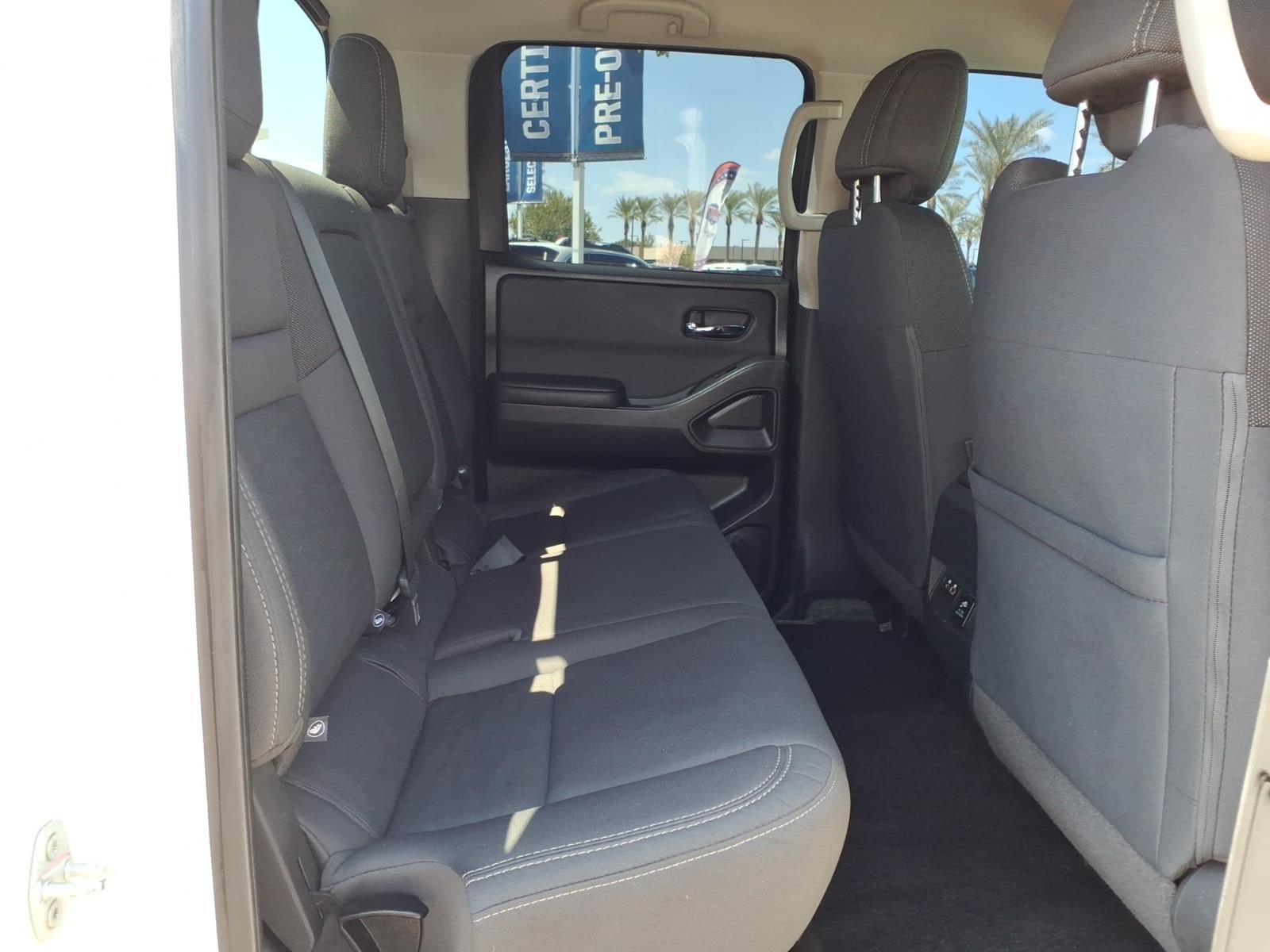 Used 2024 Nissan Frontier SV w/ SV Convenience Package RWD image 14