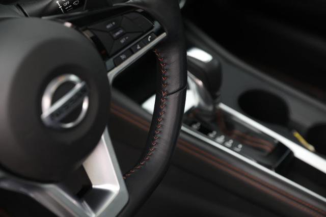 Used 2020 Nissan Altima 2.5 SR w/ Premium Package FWD image 24