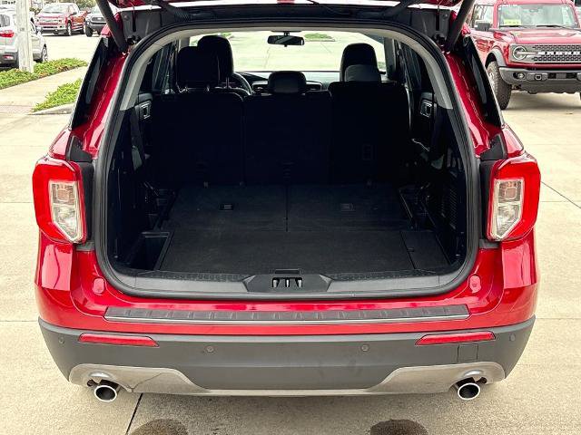 Certified 2022 Ford Explorer XLT w/ Equipment Group 202A image 33