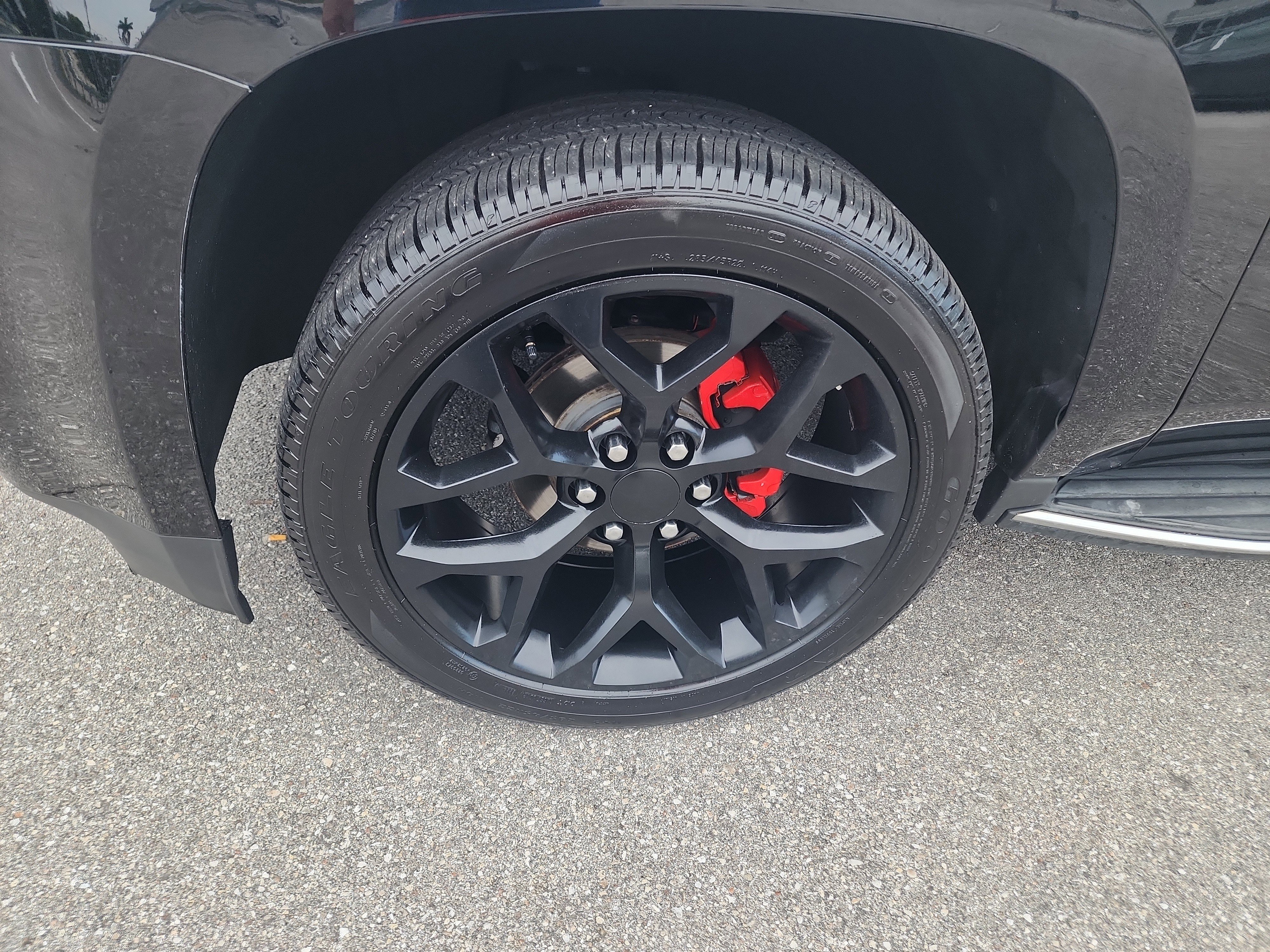 Used 2018 GMC Yukon SLE RWD image 9