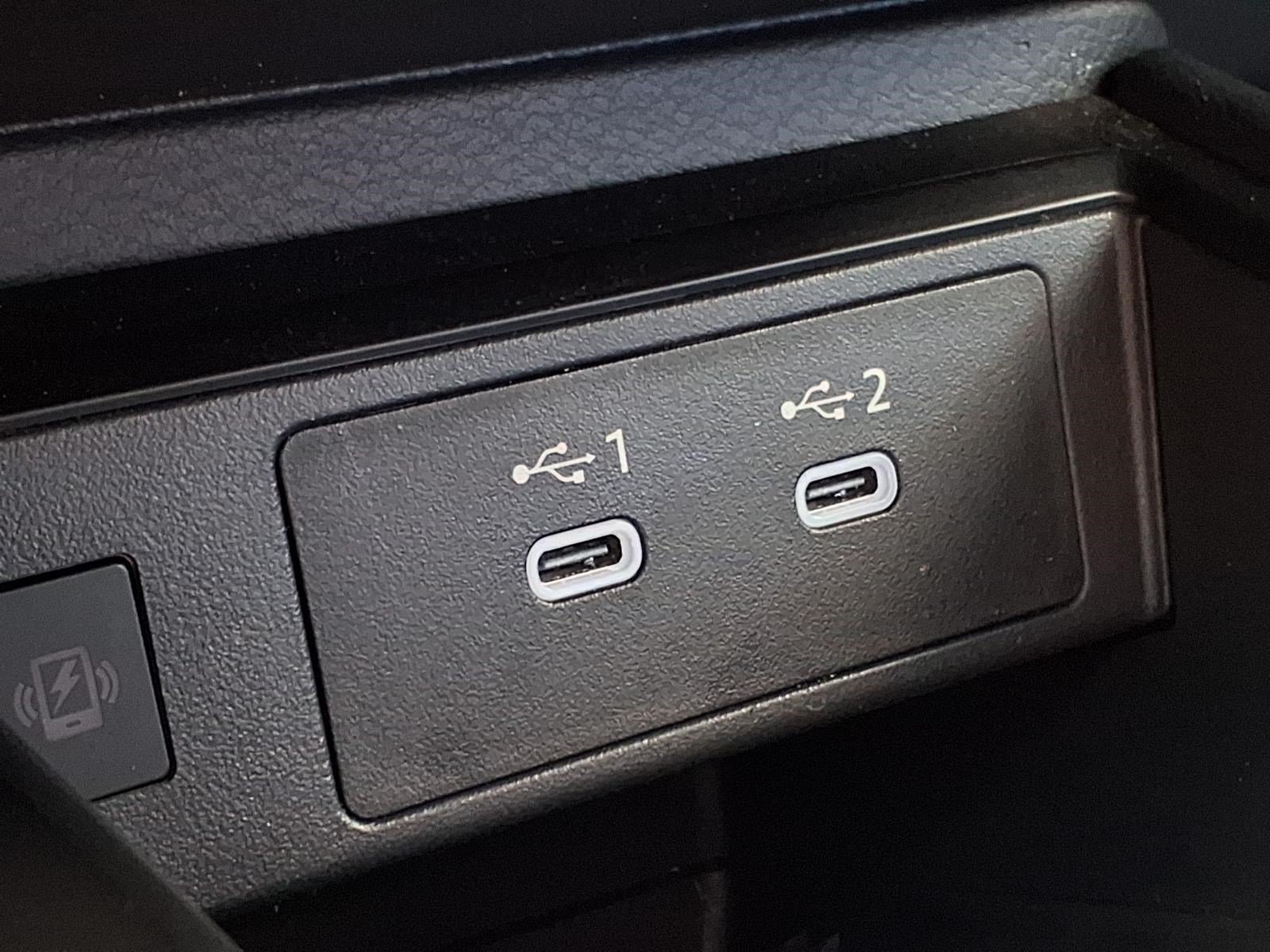 Used 2025 Nissan Kicks SR w/ SR Premium Package FWD image 20