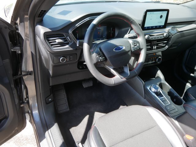 Certified 2025 Ford Escape ST-Line AWD/4WD image 11