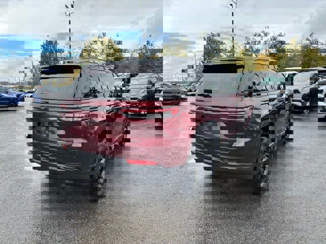 Used 2024 Jeep Grand Cherokee Limited w/ Black Appearance Package image 4