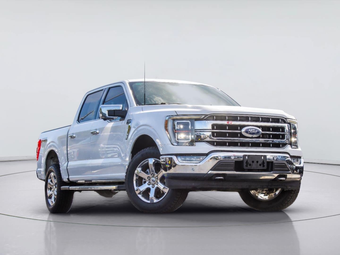 Certified 2023 Ford F150 Lariat w/ Equipment Group 502A High AWD/4WD image 2
