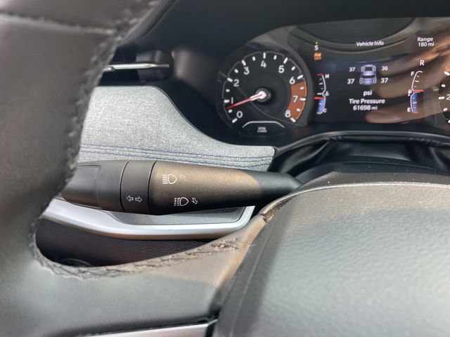 Used 2024 Jeep Compass Latitude AWD/4WD image 36