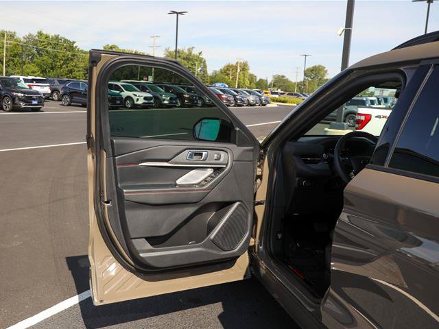 Certified 2026 Ford Explorer ST AWD/4WD image 22