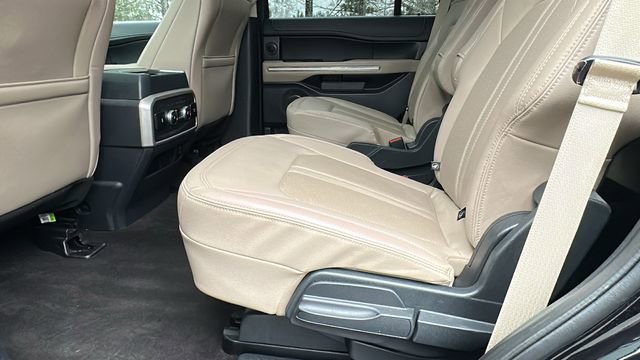Certified 2023 Ford Expedition Limited image 21