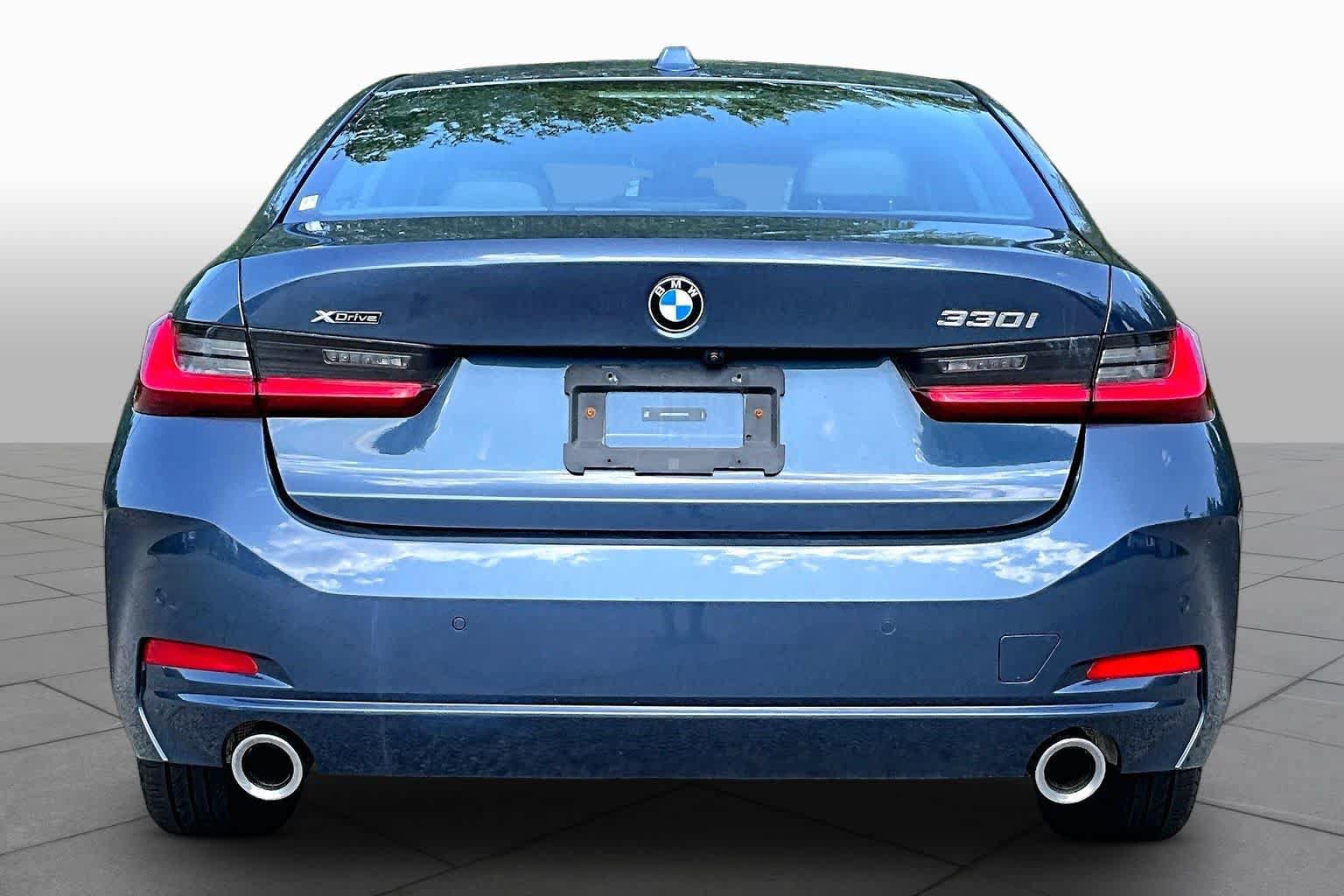 Used 2025 BMW 330i xDrive Sedan AWD/4WD image 5