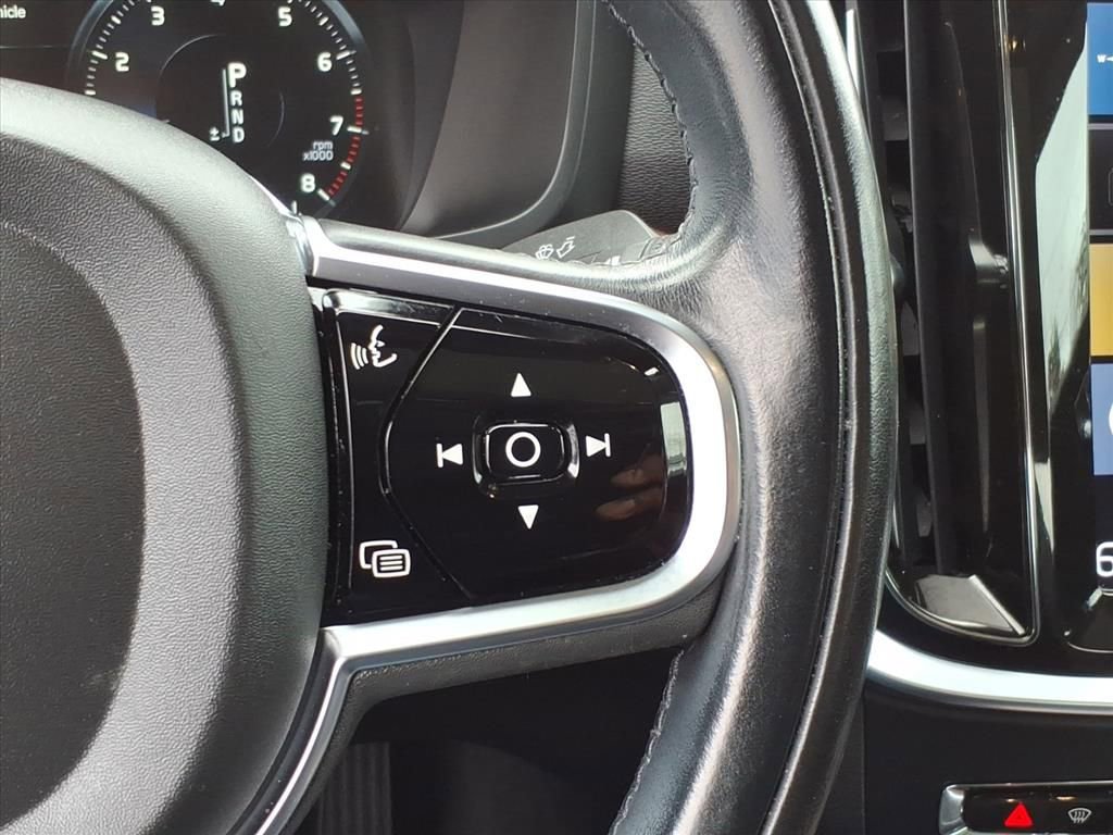 Used 2021 Volvo S60 T5 Momentum w/ Climate Package image 19