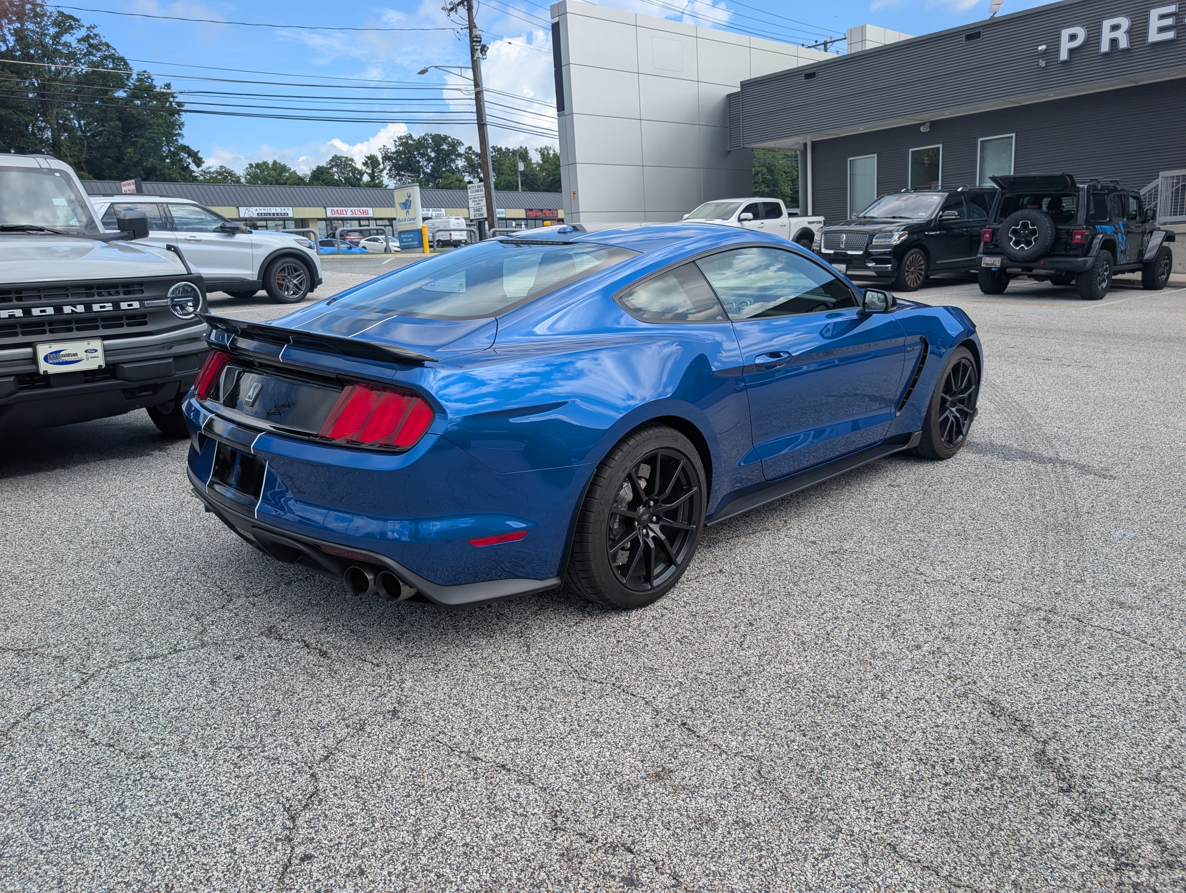 Certified 2017 Ford Mustang Shelby GT350 w/ Electronics Package RWD image 7