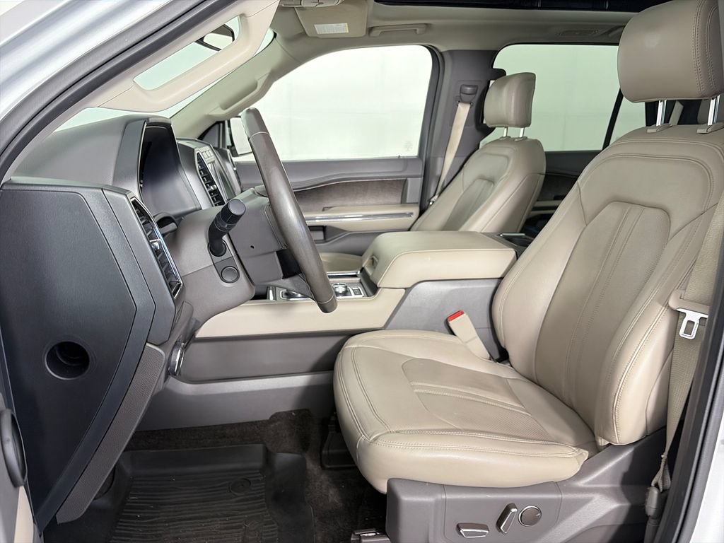 Certified 2018 Ford Expedition Limited w/ Equipment Group 302A AWD/4WD image 11