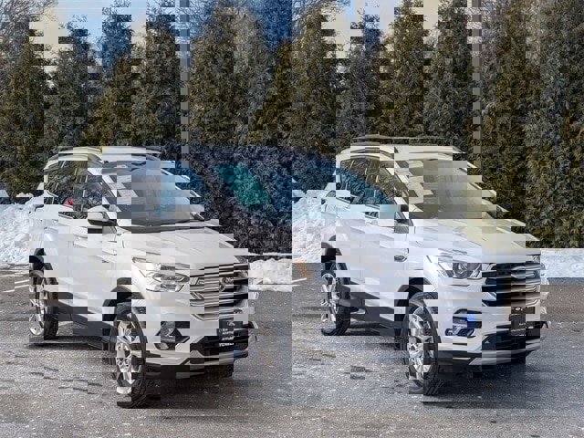 Certified 2017 Ford Escape SE w/ Equipment Group 201A image 7
