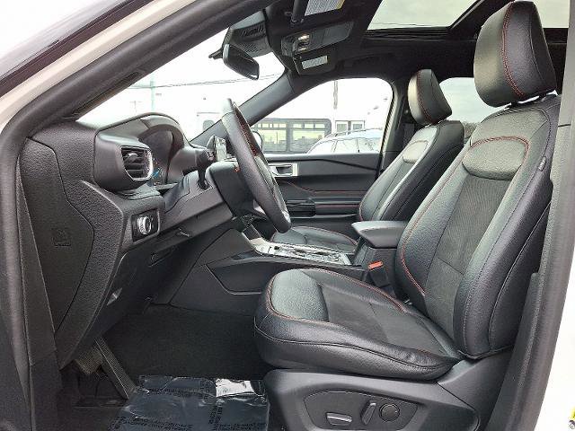 Certified 2023 Ford Explorer ST-Line w/ Class IV Trailer Tow Package image 14