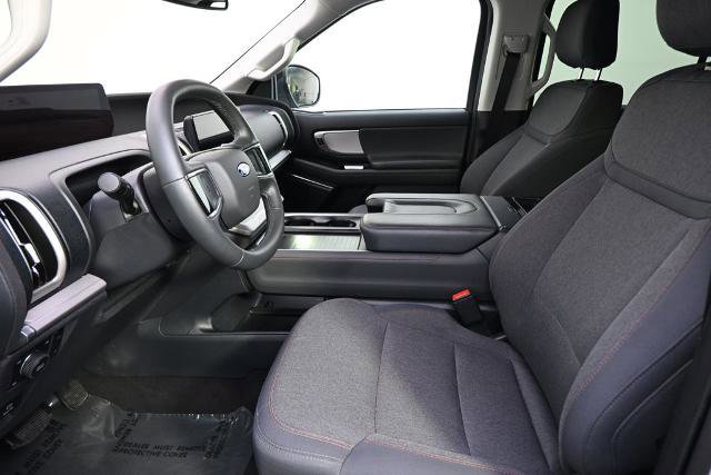 Certified 2025 Ford Expedition Active image 13