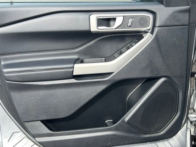 Certified 2020 Ford Explorer XLT w/ Equipment Group 202A image 22