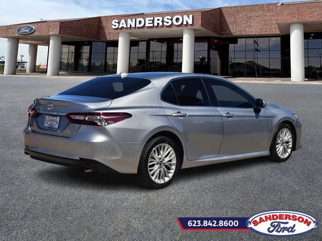 Used 2019 Toyota Camry XLE image 5
