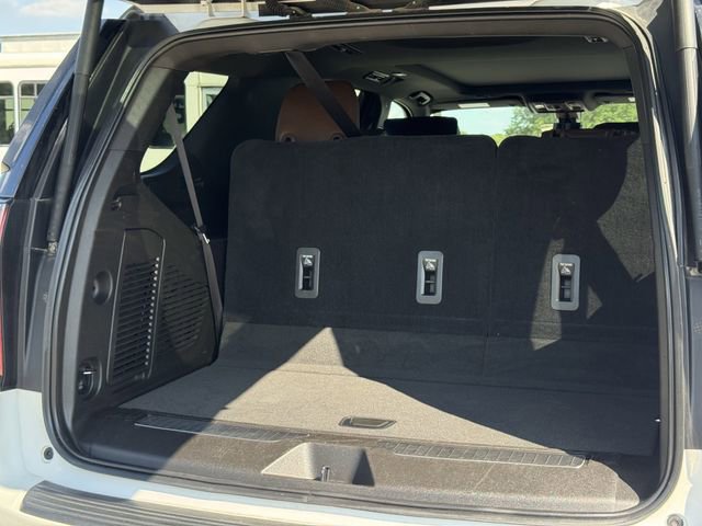 Used 2021 Chevrolet Tahoe High Country AWD/4WD image 36