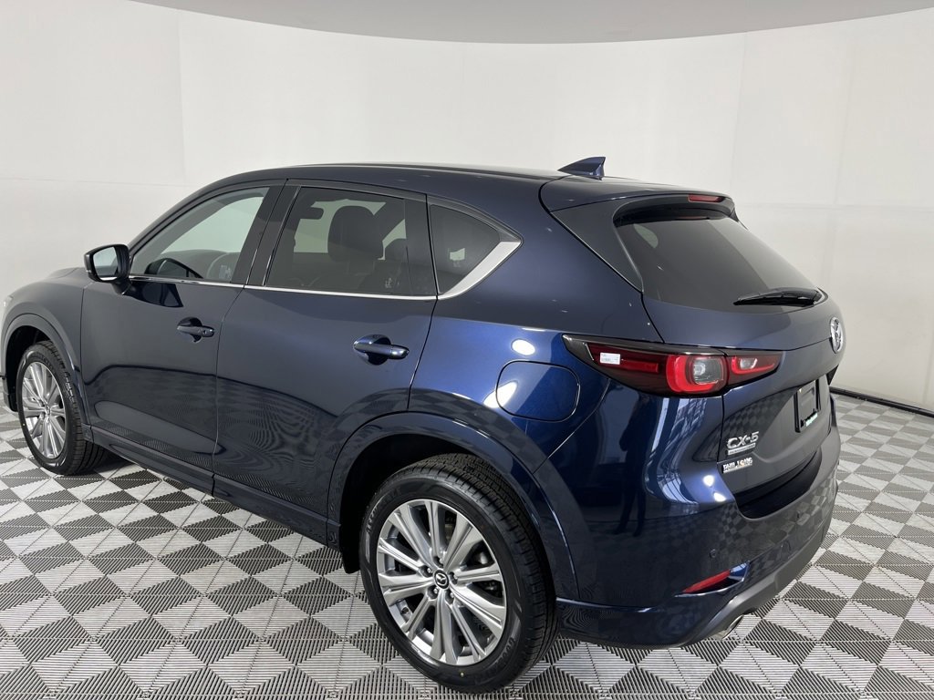 Used 2023 MAZDA CX-5 Signature image 3